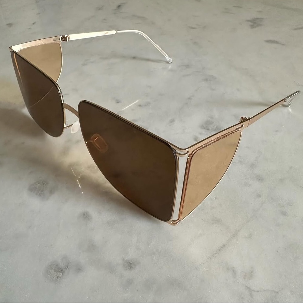 Unique Stylish Gold brown Sunglasses with side sun shade vintage brown 70s